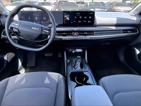 Used 2025 Kia K4 FWD image 14