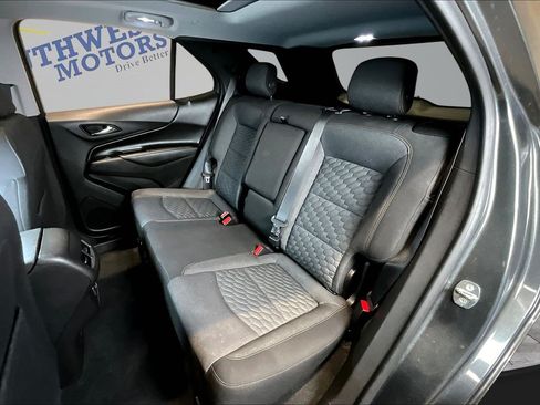 Used 2019 Chevrolet Equinox LT w/ Sun & Navigation Package AWD/4WD image 22