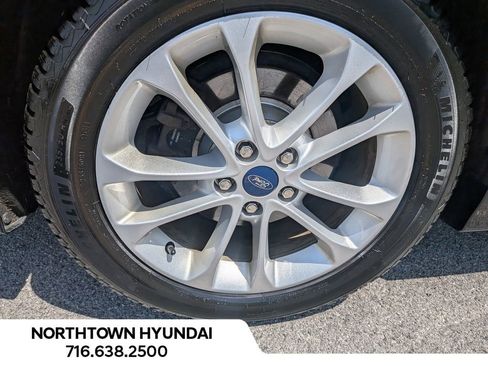 Used 2020 Ford Fusion SE FWD image 43