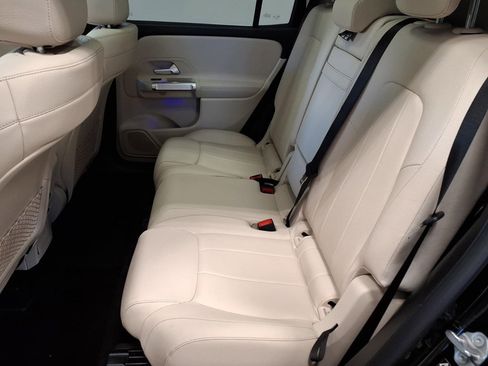 Used 2021 Mercedes-Benz GLB 250 4MATIC image 20