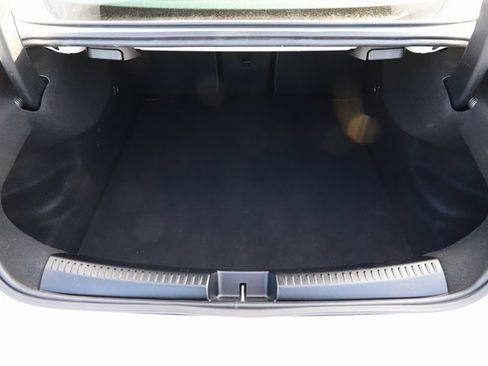 Used 2025 Mercedes-Benz CLA 250 4MATIC image 9