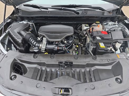 Used 2023 Chevrolet Blazer RS w/ Enhanced Convenience Package image 32