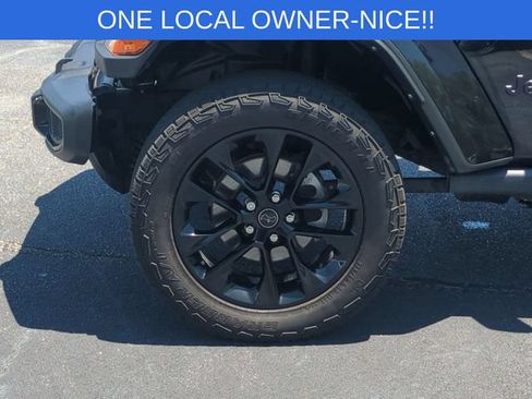 Used 2024 Jeep Gladiator Sport AWD/4WD image 10