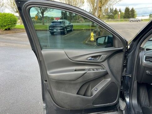 Used 2023 Chevrolet Equinox LT w/ Driver Convenience Package AWD/4WD image 10
