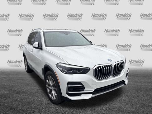 Used 2023 BMW X5 sDrive40i w/ Premium Package image 3