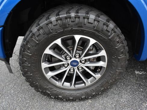 Used 2019 Ford F150 Lariat w/ Equipment Group 502A Luxury AWD/4WD image 32