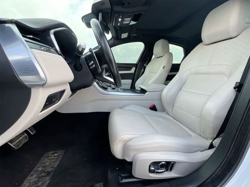 Used 2022 Jaguar XF R-Dynamic SE image 15