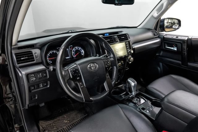 Used 2023 Toyota 4Runner TRD Off-Road Premium w/ Off Road Premium Plus Package AWD/4WD image 4