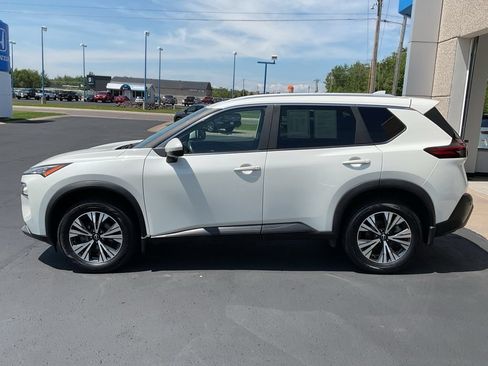 Used 2023 Nissan Rogue SV w/ SV Premium Package AWD/4WD image 8