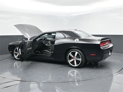 Used 2012 Dodge Challenger SRT8 w/ Premium Sound Group image 65