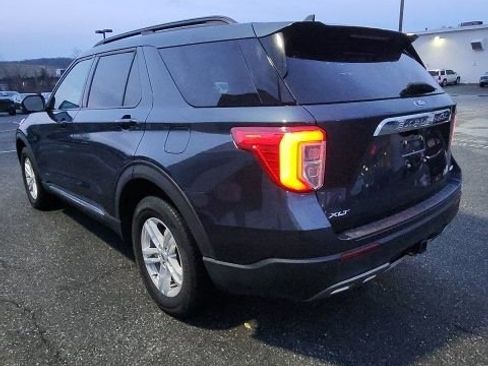 Used 2023 Ford Explorer XLT w/ Equipment Group 202A image 5
