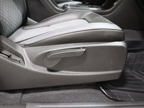 Used 2021 Chevrolet Colorado Z71 image 26