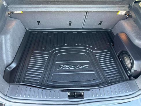 Used 2012 Ford Focus Titanium image 16