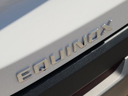 New 2027 Chevrolet Equinox LT FWD image 7