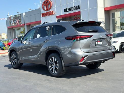 New 2026 Toyota Highlander XLE AWD/4WD image 7
