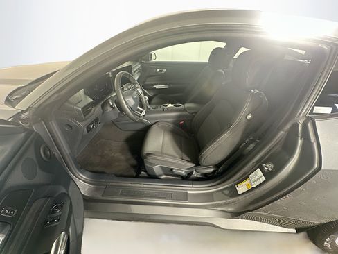 Used 2024 Ford Mustang Coupe RWD image 13