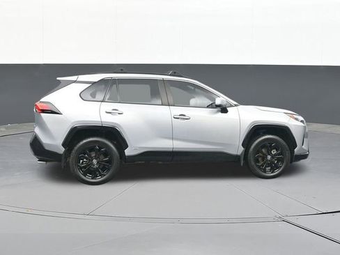 Used 2024 Toyota RAV4 SE AWD/4WD image 18