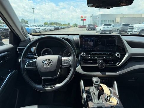 Used 2020 Toyota Highlander Platinum AWD/4WD image 5