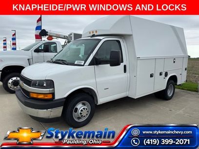 New 2025 Chevrolet Express 3500 w/ Power Convenience Package