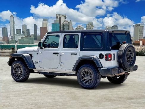 Used 2024 Jeep Wrangler Unlimited Sport AWD/4WD image 6