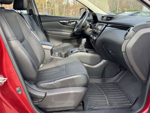 Used 2019 Nissan Rogue Sport SL image 14