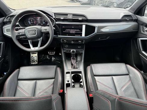 Certified 2025 Audi Q3 2.0T Premium Plus w/ Premium Plus Package image 15