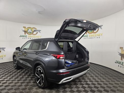 New 2025 Mitsubishi Outlander SE image 33