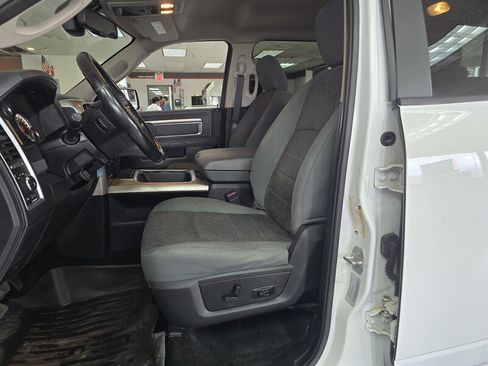 Used 2017 RAM 1500 Big Horn image 9