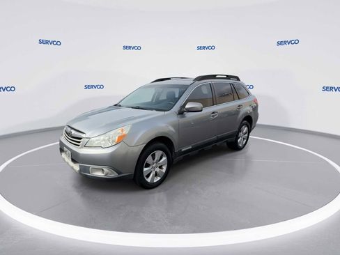 Used 2011 Subaru Outback 2.5i Limited w/ PWR Moonroof Pkg image 5