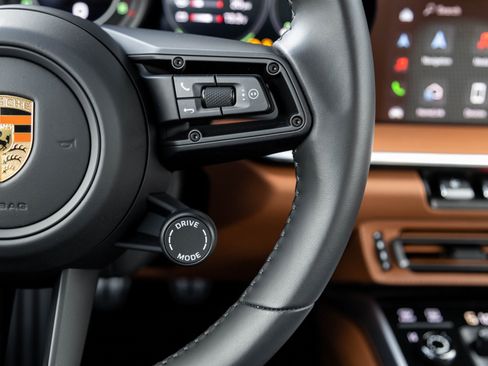 Certified 2023 Porsche 911 Sport Classic image 16