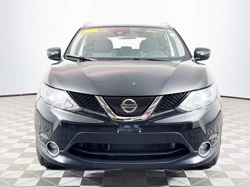 Used 2019 Nissan Rogue Sport SV w/ All-Weather Package AWD/4WD image 2