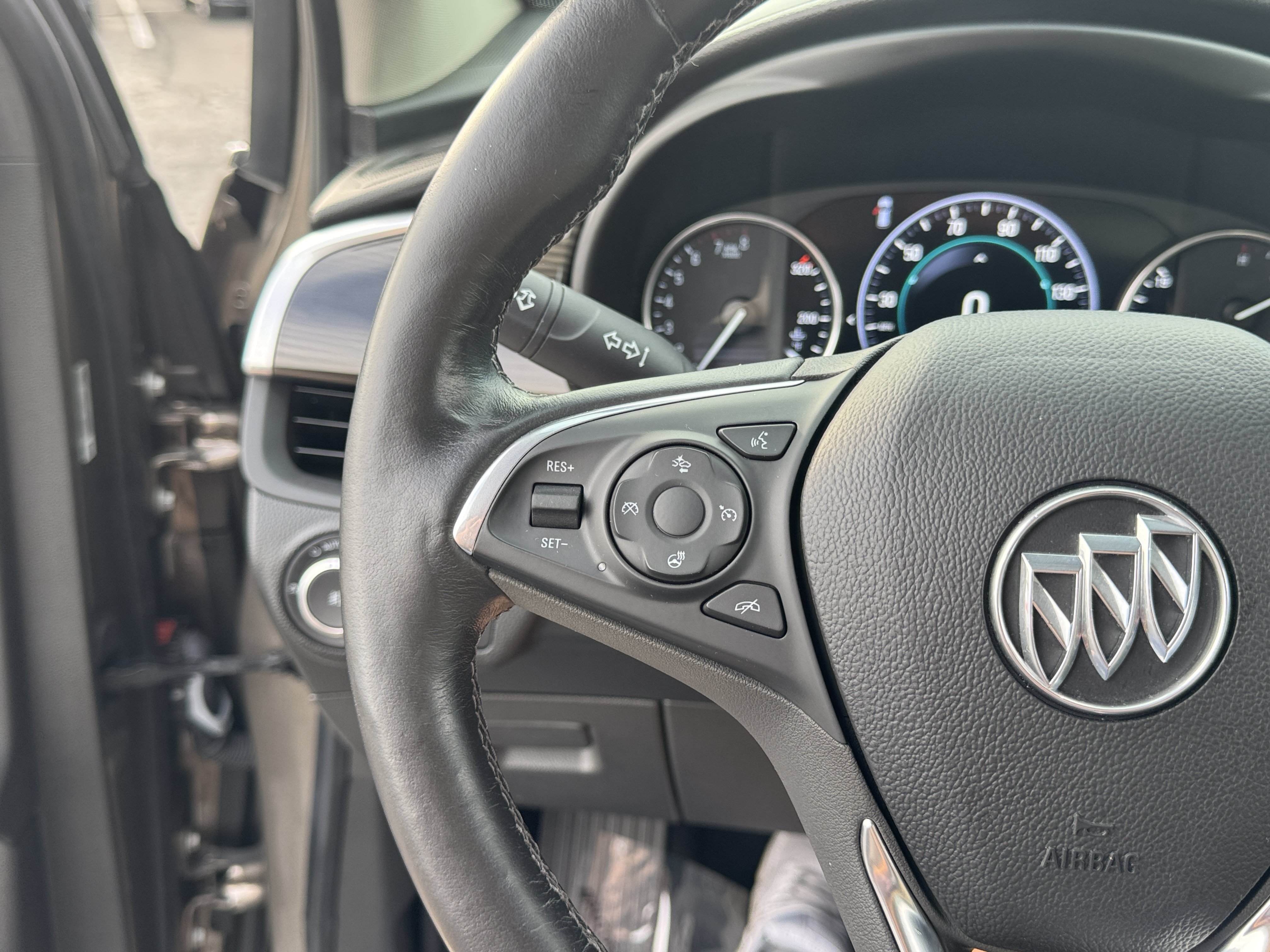 Used 2019 Buick Envision Premium AWD/4WD image 24