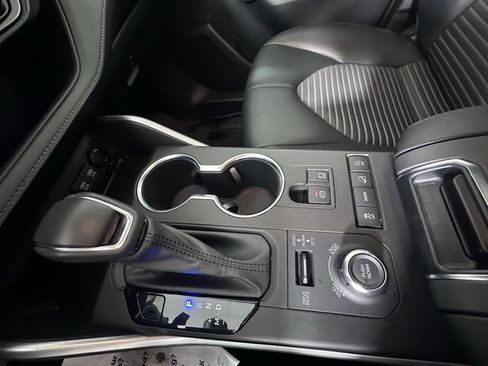 Used 2021 Toyota Highlander XSE image 33