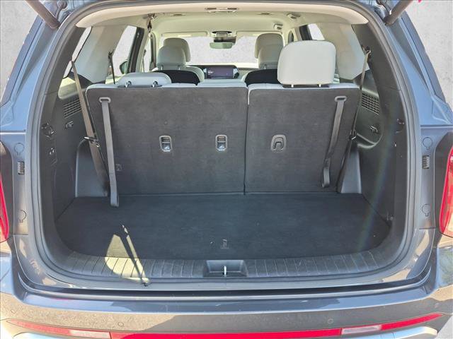 Used 2024 Hyundai Palisade SEL FWD image 6
