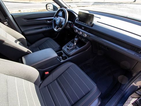 Used 2025 Honda CR-V Sport image 21