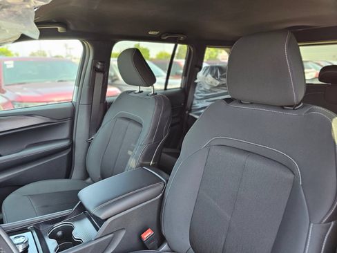 New 2026 Jeep Grand Cherokee Laredo RWD image 20