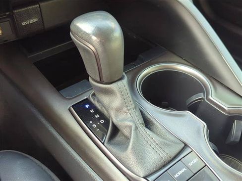 Used 2023 Toyota Camry SE FWD image 21