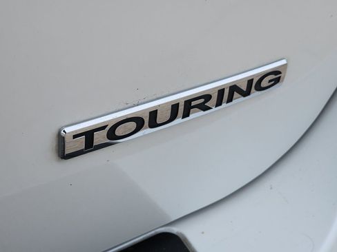 Used 2023 Honda Odyssey Touring image 11