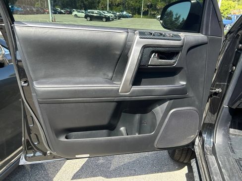 Used 2024 Toyota 4Runner SR5 Premium w/ Moonroof Package AWD/4WD image 16