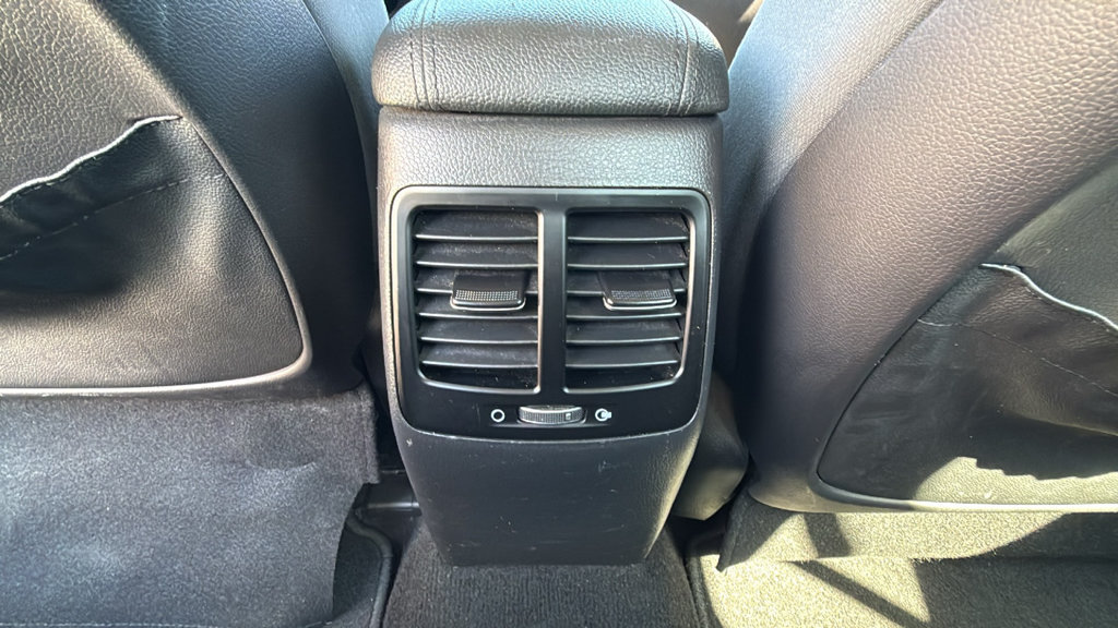 Used 2015 Kia Optima LX FWD image 27