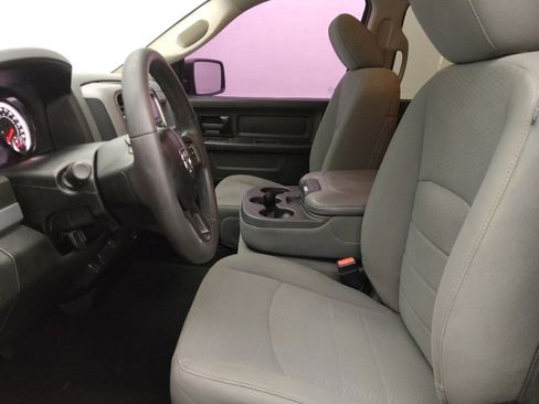 Used 2019 RAM 1500 Express RWD image 17
