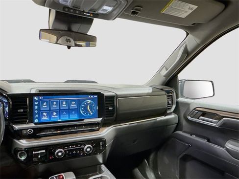 Used 2022 Chevrolet Silverado 1500 LT Trail Boss w/ Protection Package image 28