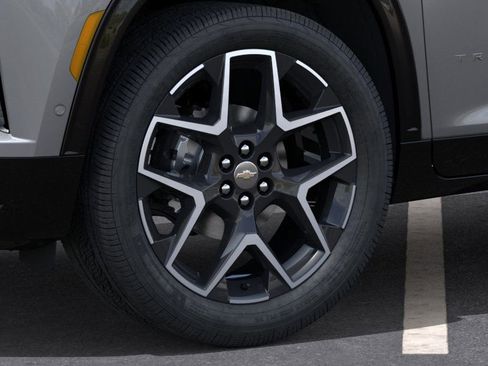 New 2026 Chevrolet Traverse High Country w/ LPO, Floor Liner Package image 9