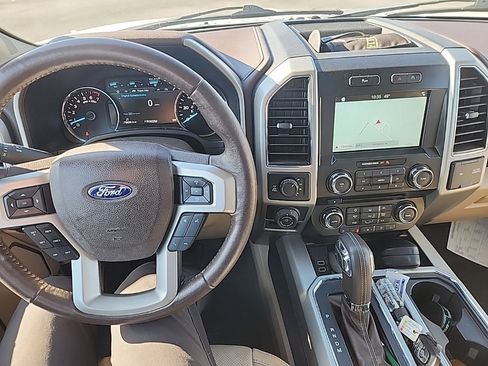 Used 2018 Ford F150 Lariat image 5