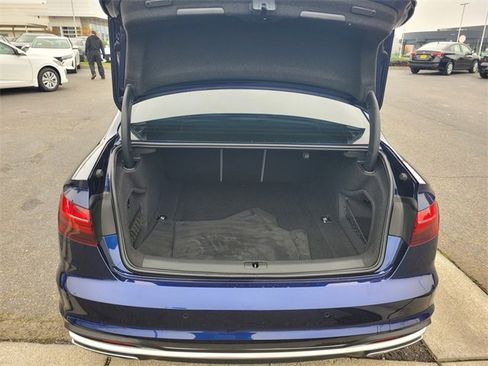Used 2022 Audi A4 2.0T Premium Plus image 11