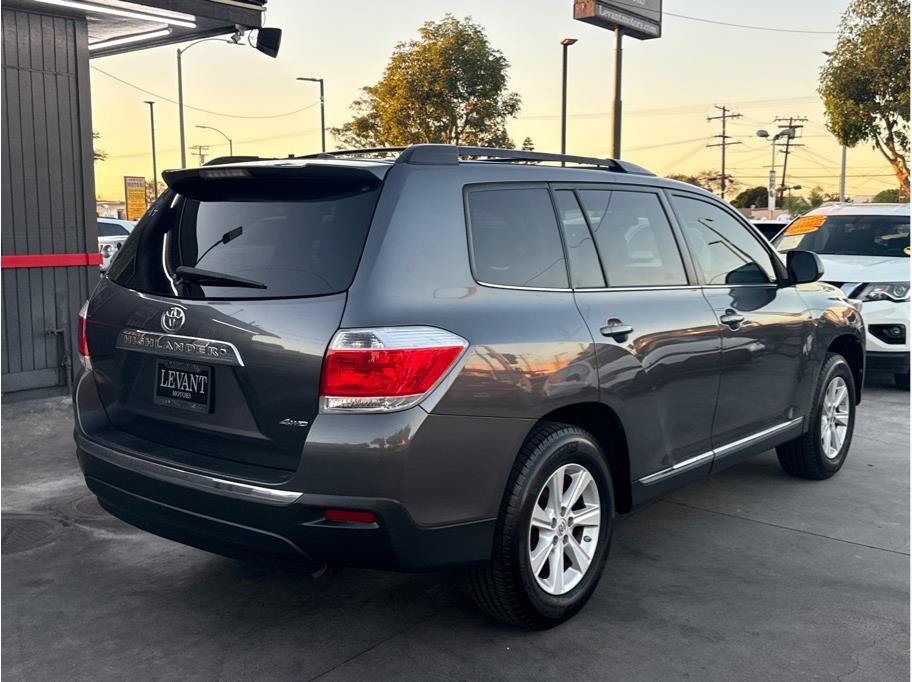 Used 2013 Toyota Highlander SE AWD/4WD image 7