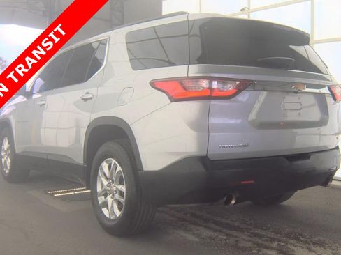 Used 2019 Chevrolet Traverse LT w/ LPO, Cargo Package FWD image 5