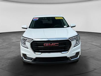Used 2024 GMC Terrain SLE