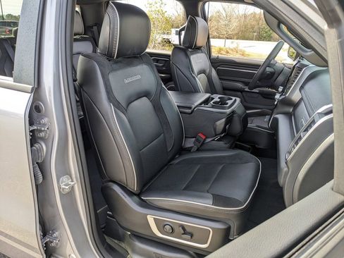 Used 2025 RAM 1500 Laramie image 47