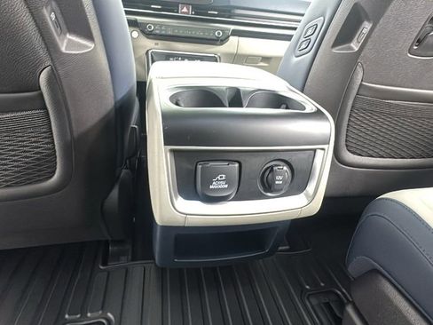 New 2026 Kia Carnival SX w/ SX Dark Edition Package FWD image 40